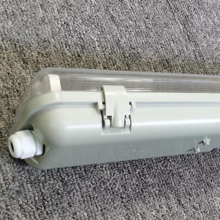 LED T8 Tube Weatherproof Dustproof Triproof Light best